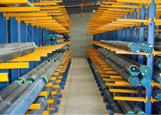 جودة  Heavy Duty Industrial Cantilever Pallet Racking For / Timber /  Lumber / Long Pipes مصنع