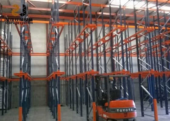 500-4000kg/pallet Drive In And Drive Through Racking حجم مخصص