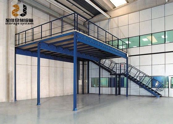 فولاذ Q235 أرضيات الصناعة الميزانين ، غطاء مسحوق مستودع رف المنجل